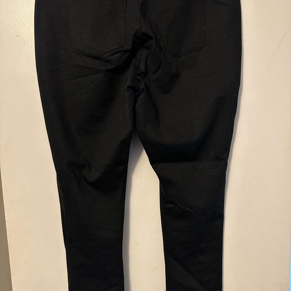 DKNY Jeans - Picture 3 of 6